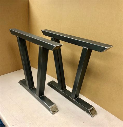 3 leg metal bracket|3 round steel table legs.